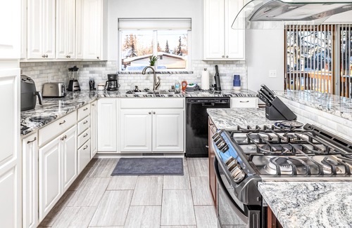 Tudor Area House | Mountain-View Home w/Shared Deck, WiFi & Wood-Burning Fireplaces - Dog-Friendly