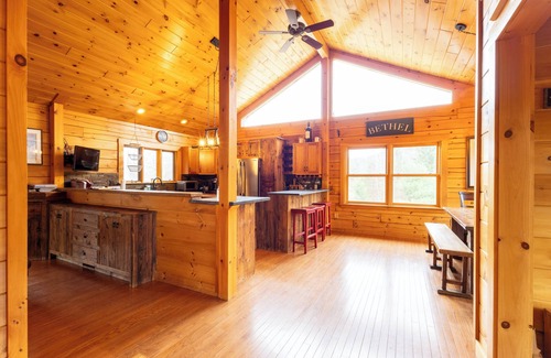 Sunday River Area House | Mountain View Lodge at Sunday River
