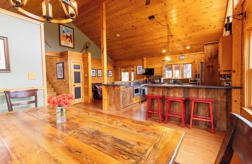 Sunday River Area House | Mountain View Lodge at Sunday River