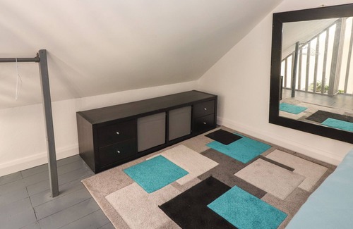 Kinvara Cottage | MOUNTAIN VIEW, romantic, with open fire in Kinvara, County Galway