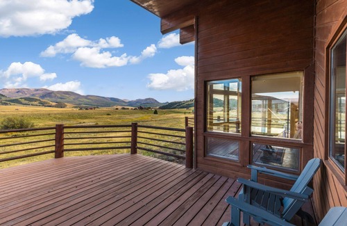 Creede House | Mountain Views/ATVs Welcome/Large Deck/Creek
