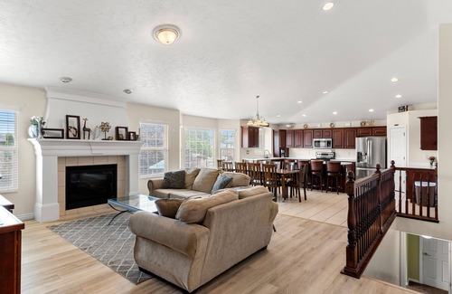 North Ogden House | Mountain Views Family Home, Retreat and Relax