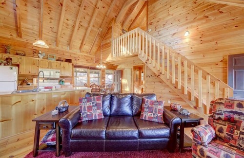 Blue Ridge Cabin | Mountain Views Fire Pit True Log Cabin Hibernation