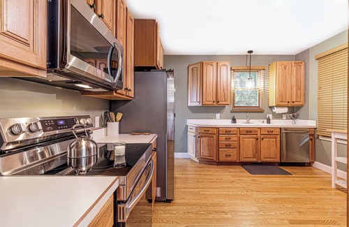 Bryson City Cabin | Mountain Views, Game Room, Firepit and Hot Tub in Bryson City