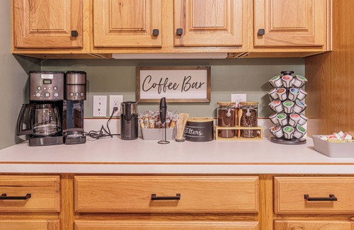 Bryson City Cabin | Mountain Views, Game Room, Firepit and Hot Tub in Bryson City