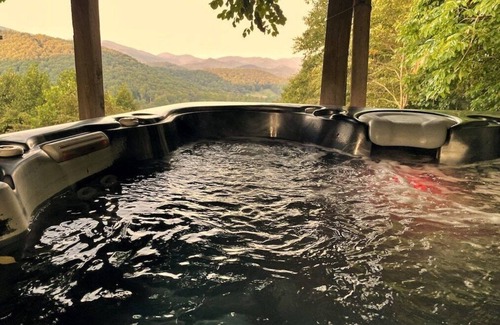 Skyland House | Mountain Views in total Privacy - arcade, spa, theater @ Grand Eagle