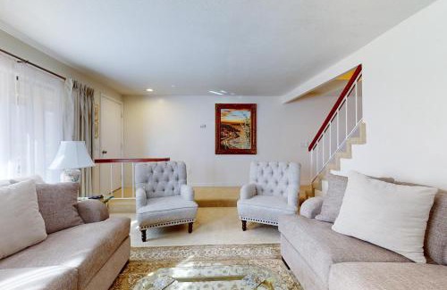Palm Springs House | Mountain Vista Retreat - 68734