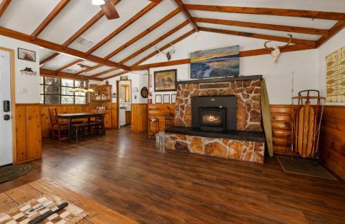 Big Bear Lake House | Mountain Xscape - Hot Tub, Fireplace, Deck, Barbeque
