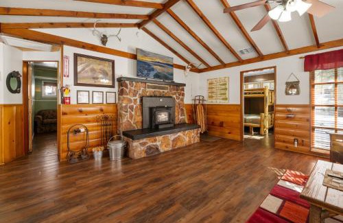 Big Bear Lake House | Mountain Xscape - Hot Tub, Fireplace, Deck, Barbeque
