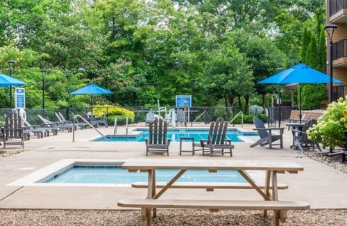 Pigeon Forge Villa | MountainLoft™ - 1 Bedroom Deluxe Villa