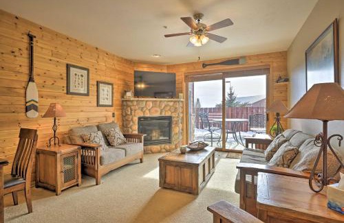 Grand Lake Apartment | Mountainside Grand Lake Condo with Patio!