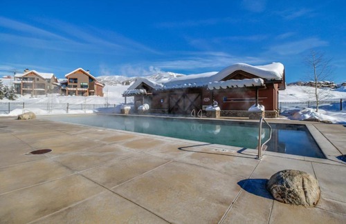 Steamboat Springs Apartment | Mountainside Haven