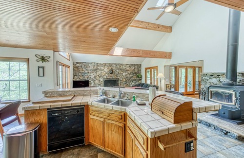Cascadel Woods House | Mountainside home, dog-friendly, fireplace, washer/dryer & WiFi