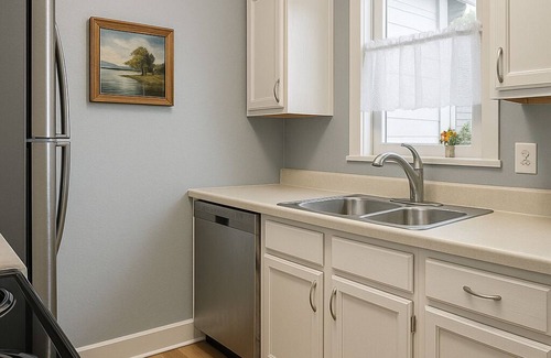 Steamboat Springs Condo | Mountainside Condo: King Bed/Hot Tub/On Free Bus Route/Fireplace