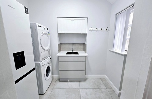 Downpatrick House | Mountpanther Holiday House
