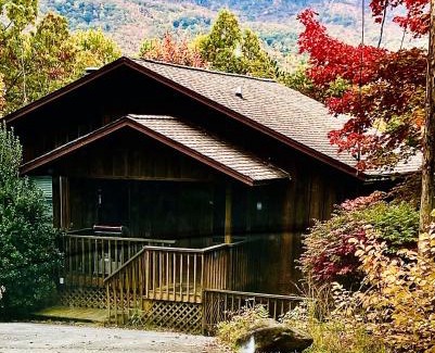 Gatlinburg - Pigeon Forge House | MountScape, Escape to the Mountains! Private hot tub, MTN views