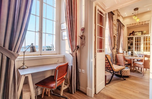 Old Town Apartment | Mouragia Loft - Waterfront Old Corfu Town