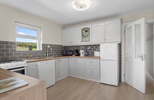 Connemara House | Mourneen Cottage with stunning views