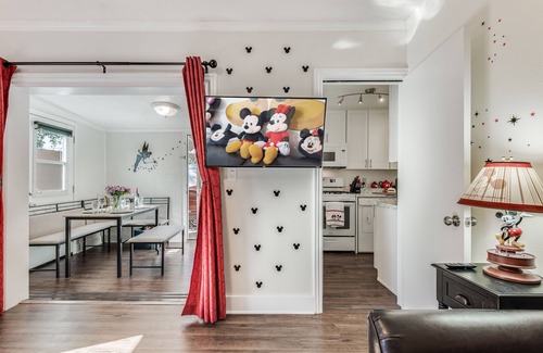 Brea House | Mouse House - Near Disneyland & Family Friendly