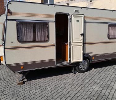 Mitte Other | Moving Inn - Retro Übernachten im Wohnwagen, günstig & zentral