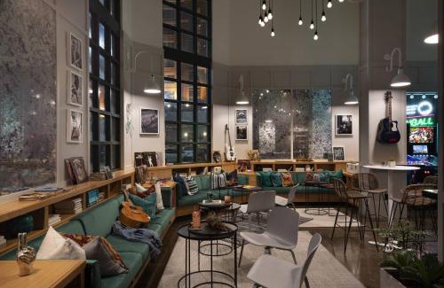 Downtown Memphis Hotel | MOXY Memphis Downtown