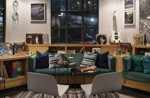 Downtown Memphis Hotel | MOXY Memphis Downtown
