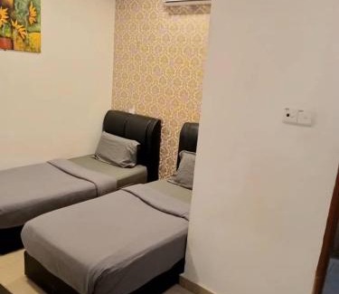 Wakaf Che Yeh Hotel | MRJ Hotel Wakaf Che Yeh 1