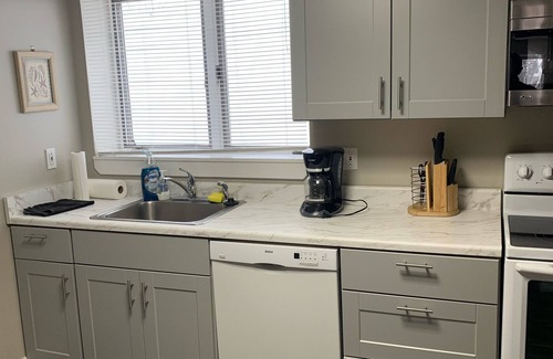 West Dover Condo | MT SNOW Great location with Moover