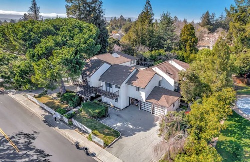Mountain View Apartment | Mt. View-Palo Alto-Los Altos