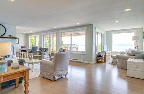 Camano Island House | Mtn-View Camano Island Retreat Overlooking Beach