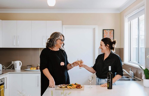 Central Mudgee Villa | Mudgee Explorer Villa.nOwned by Mudgee Wine Explorer Tours