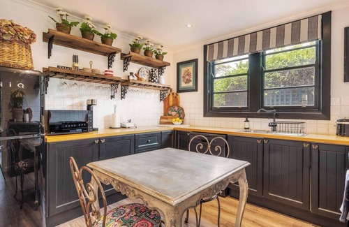 Central Mudgee Cottage | Mudgee Maison A French Provincial Country Cottage