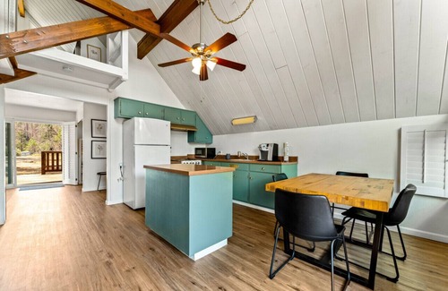 North Fork Cabin | Muir Cabin at Noma Resorts