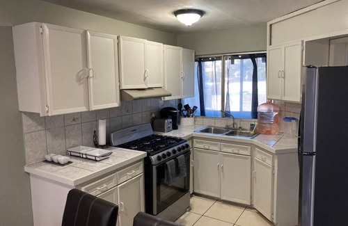 Tijuana Apartment | Mulege Condo in Zona Rio in the Gastronomic Zone close to Bars & Clinics .