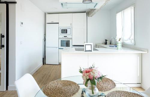 Mundaka Apartment | Mundaka Centre by Urdaibai Rentals