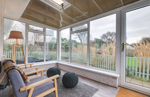 Port-Eynon House | Murmur Y Llanw - Two Bedroom House, Sleeps 5