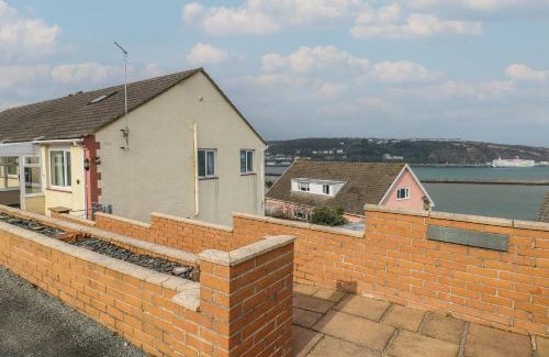 Fishguard House | Murmur y Mor