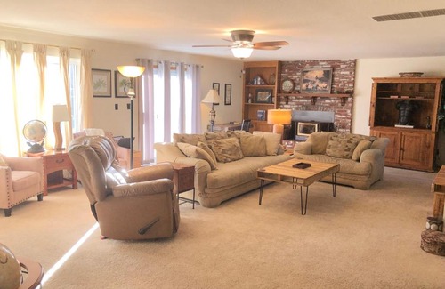 Murphys House | Murphys House On Main