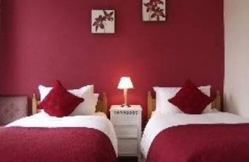 Harrogate House | Murray House