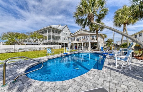 Garden City House | Murray's Inlet Shack - Four Bedroom, Three 1/5 Bath with huge private pool