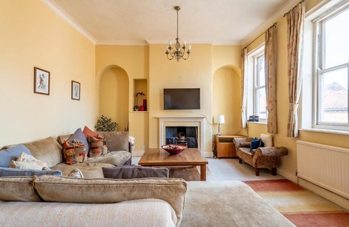 York Apartment | Music House