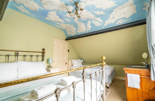 York Apartment | Music House