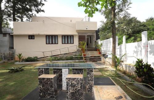 Yelagiri House | Muskan Paradise Villa with Pool Yelagiri By Lexstays