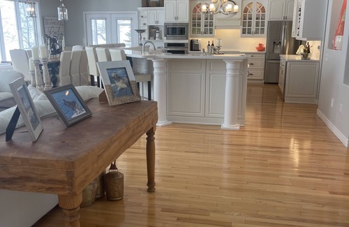 Orillia House | Muskoka Style Luxury Cottage