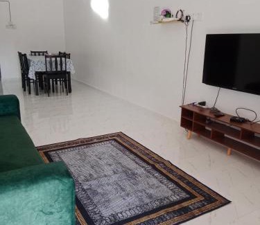 Kampung Gong Badak House | MUSYRIF HOMEstay