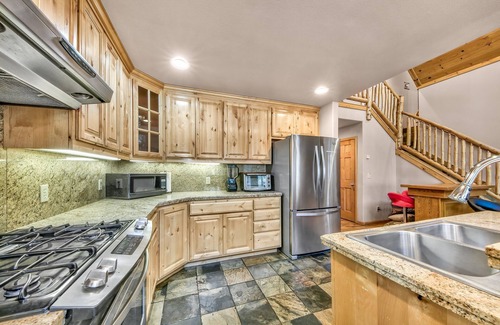South Lake Tahoe House | Mv11 Lake tahoe estate with heated pool