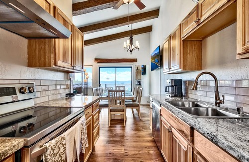 Tahoe Village Cabin | MV50 Grand Lodge Lake Tahoe With Game Room Hot