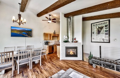 Tahoe Village Cabin | MV50 Grand Lodge Lake Tahoe With Game Room Hot