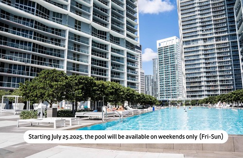 Downtown Miami Apartment | MVR Balcony Bliss in Miami