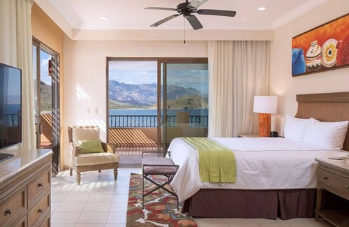 Loreto Resort | Danzante Bay and the indigo waters of the Sea of Cortez.